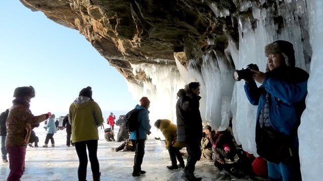 Virus fallout hits Lake Baikal as Chinese tourists stay away