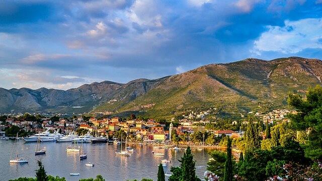 Montenegro will lift all restrictions on the entry of tourists from Russia